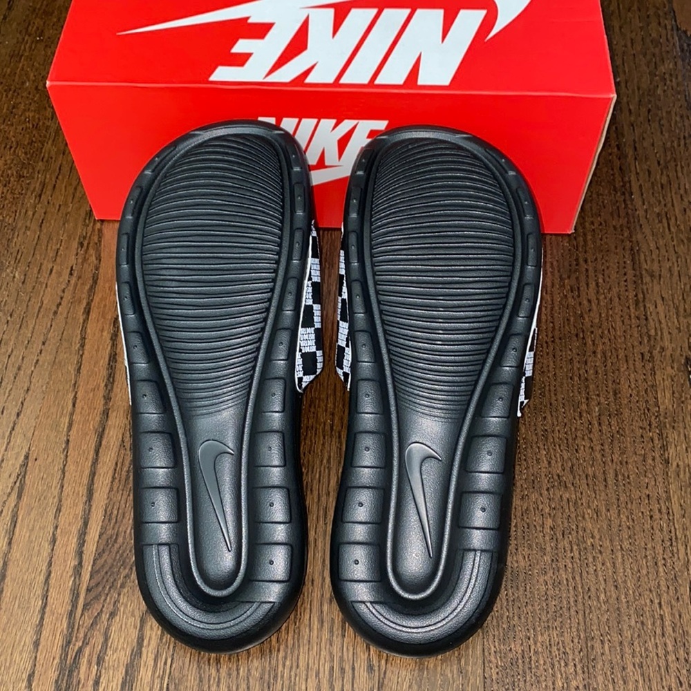 New Mens Nike Victori One Print Slides Various Sizes - Picture 3 of 5